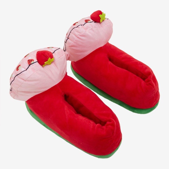 Strawberry Shortcake Red and Pink Slippers- Size M/L NWT - Picture 2 of 4